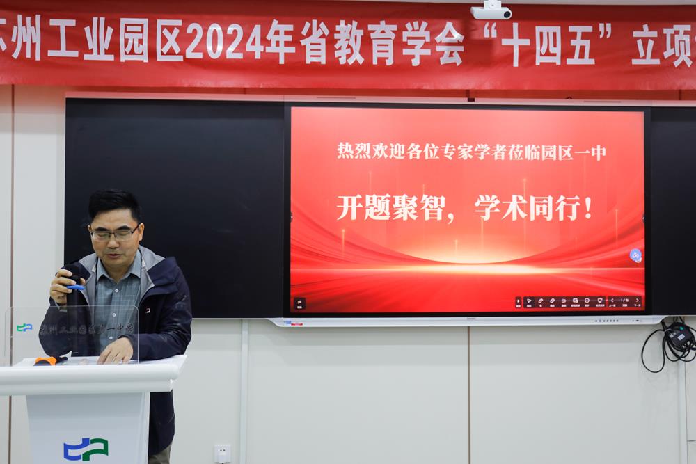 acec7ce8c65e46d0aef2bc8c13128ac6.jpg